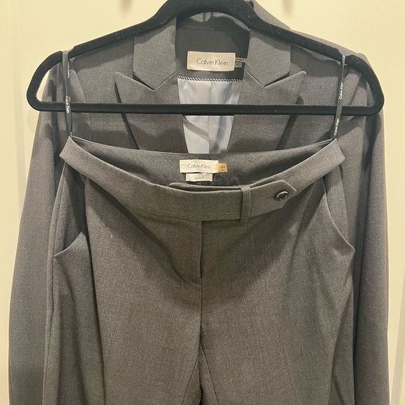 Calvin Klein Fitted Grey Pant Suit - Picture 2 of 6